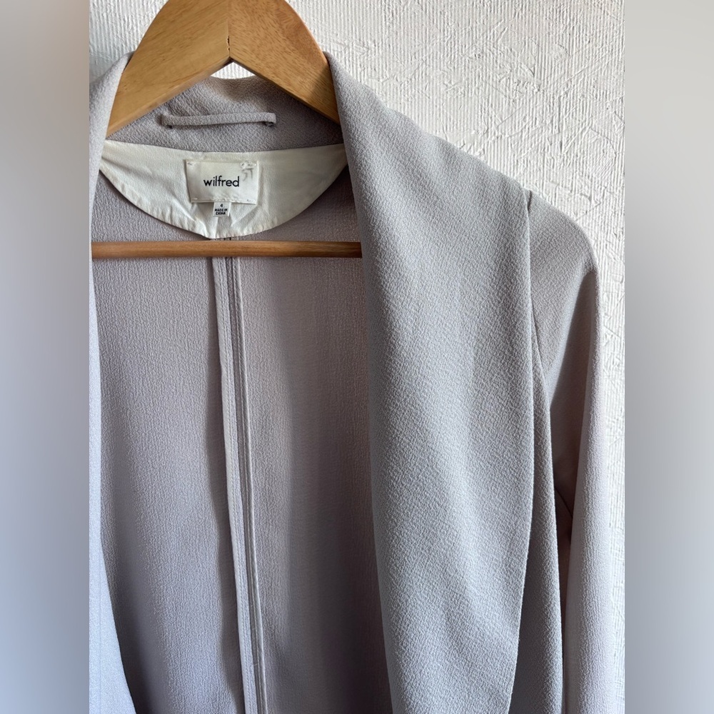 Wilfred Aritzia Crete Light Grey Gray Taupe Crepe Chevalier North Blazer Jacket - Picture 6 of 14
